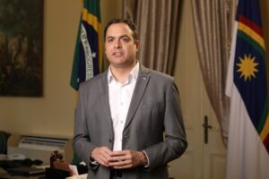 thumbnail_Governador-Paulo-Camara-durante-pronunciamento06