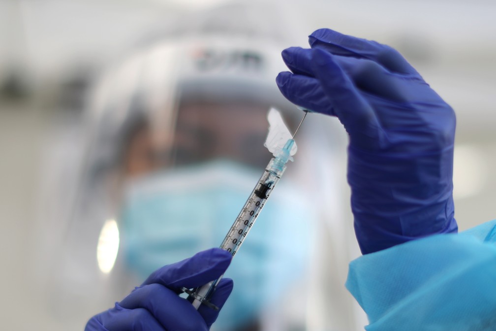 2021-01-07t225013z-1758001756-rc2a3l9m6sh8-rtrmadp-3-health-coronavirus-usa