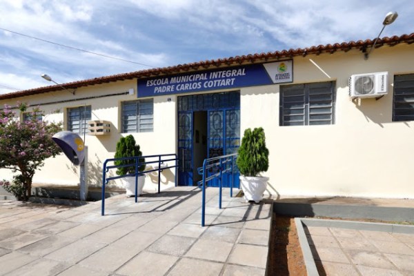 escola-municipal-padre-carlos-cottart
