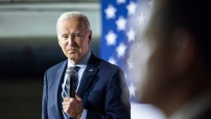 joe-biden-foto-JIM-LO-SCALZO-POOL-EFE-960x540