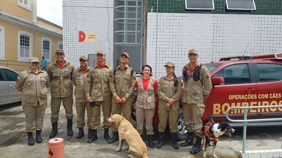 Bombeiros-distribuem-criancas-internadas-no-HCP-1024x576.jpeg