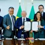 Governadora Raquel Lyra assina acordo com presidente Lula para viabilizar reestruturação do Metrô do Recife com garantia de investimento federal de R$ 4 bilhões