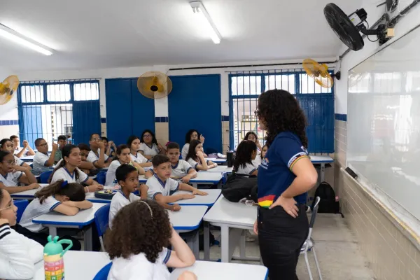 professora-sala-de-aula