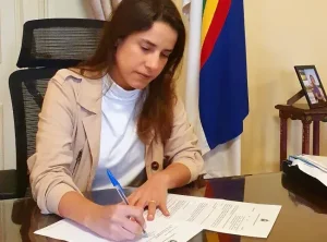 decretoraquel