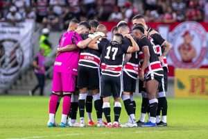 1_santa_cruz_vai_receber_aporte_de_r__6_milhoes_da_saf_para_quitar_debitos_com_o_elenco-953378